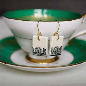 "Damascus" Black and White Earrings