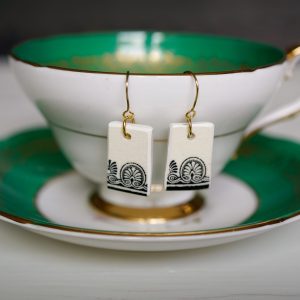 "Damascus" Black and White Earrings