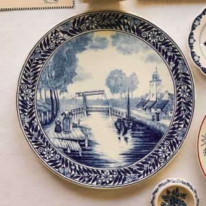 Delft Wall Plate