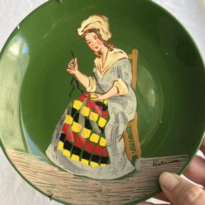 Colonial Figures Plates